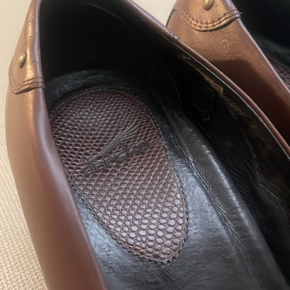 Dansko Brown Leather Kilted Tassel Loafers Size 38 - Picture 6 of 14